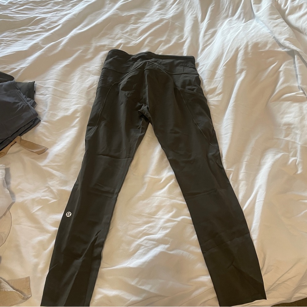 Lululemon Dark Olive fast and free leggings size 6 25”